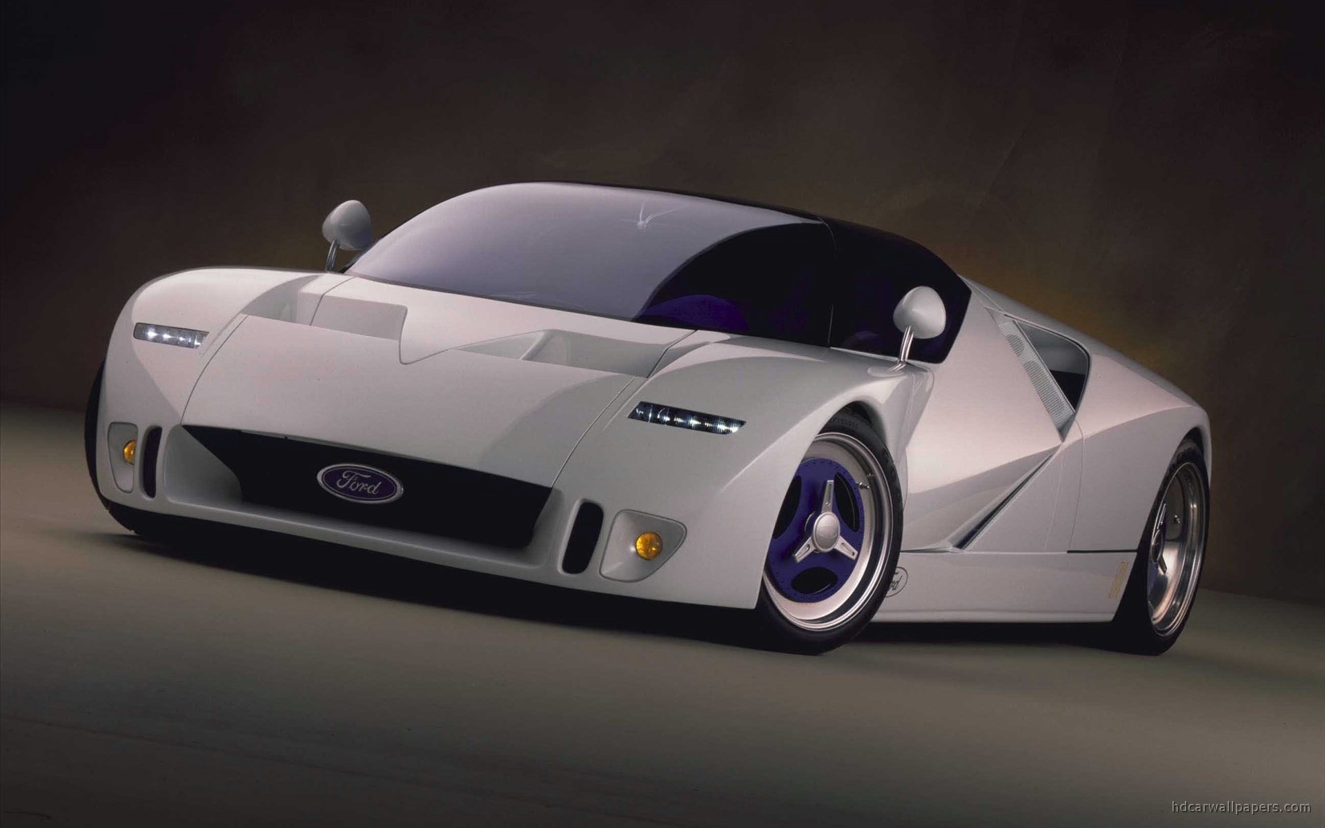 1995_ford_gt90_concept_car-wide.jpg