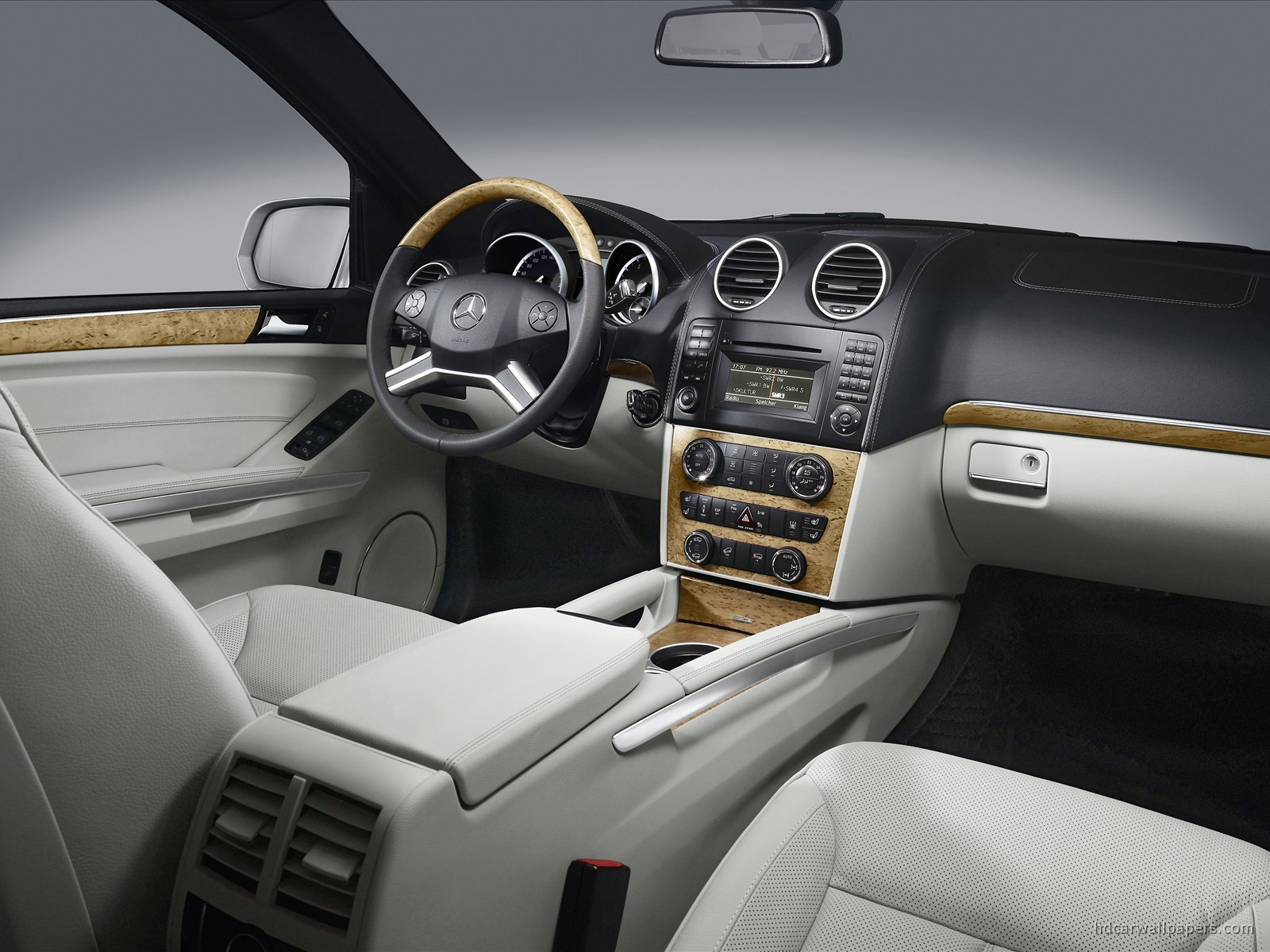2009 Mercedes Benz Suv Interior Wallpaper Hd Car