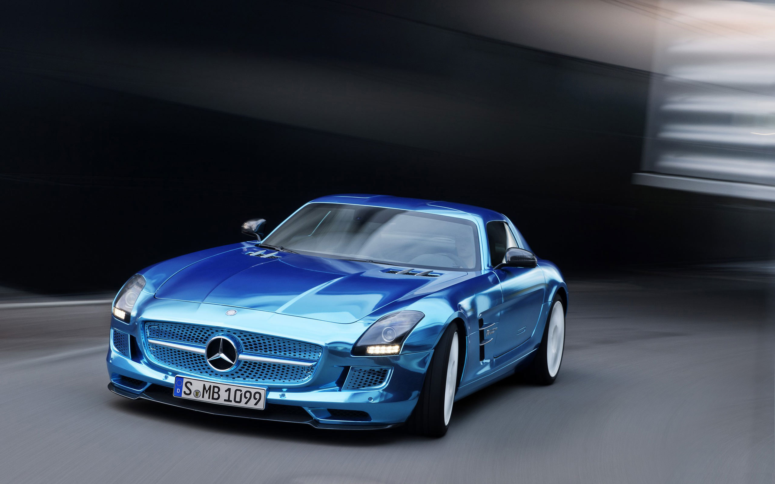 http://www.hdcarwallpapers.com/walls/2014_mercedes_benz_sls_amg_coupe_electric-wide.jpg