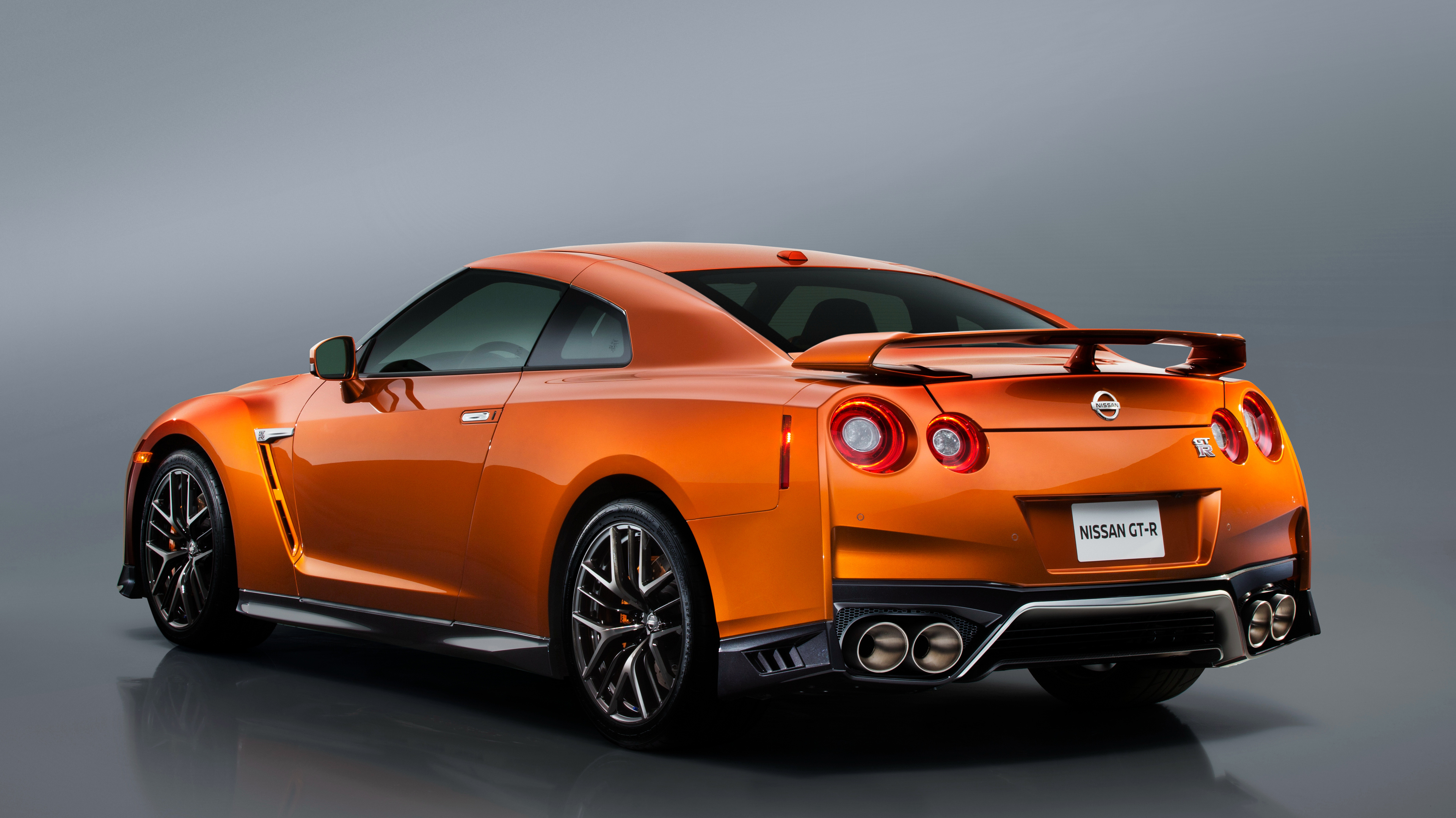 2017 Nissan GT R