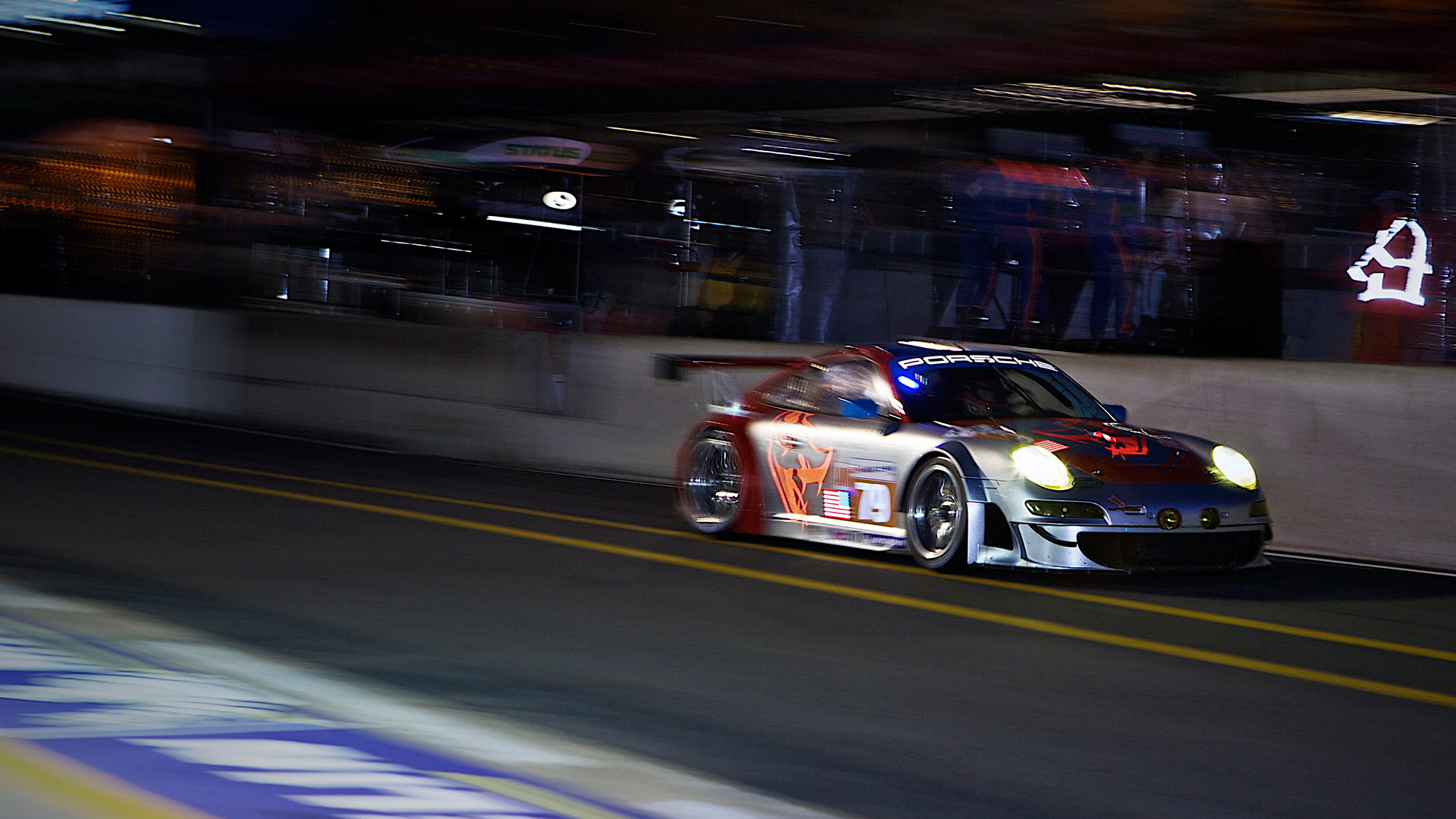 porsche_night_racing_car-HD.jpg