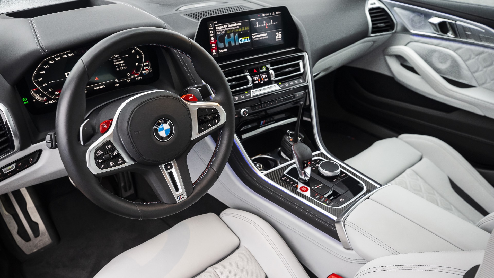 Bmw m8 интерьер