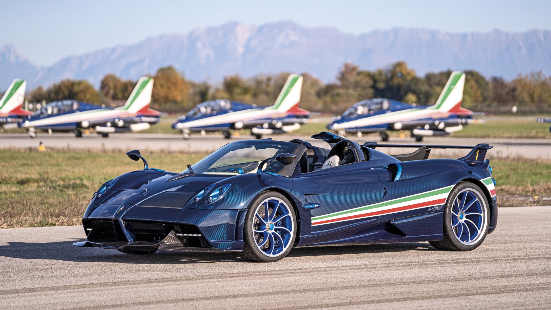 Pagani huayra tricolore
