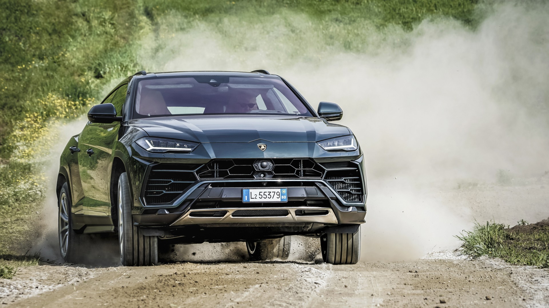 Lamborghini Urus Off-Road Package 2018 4K 2 Wallpaper | HD Car