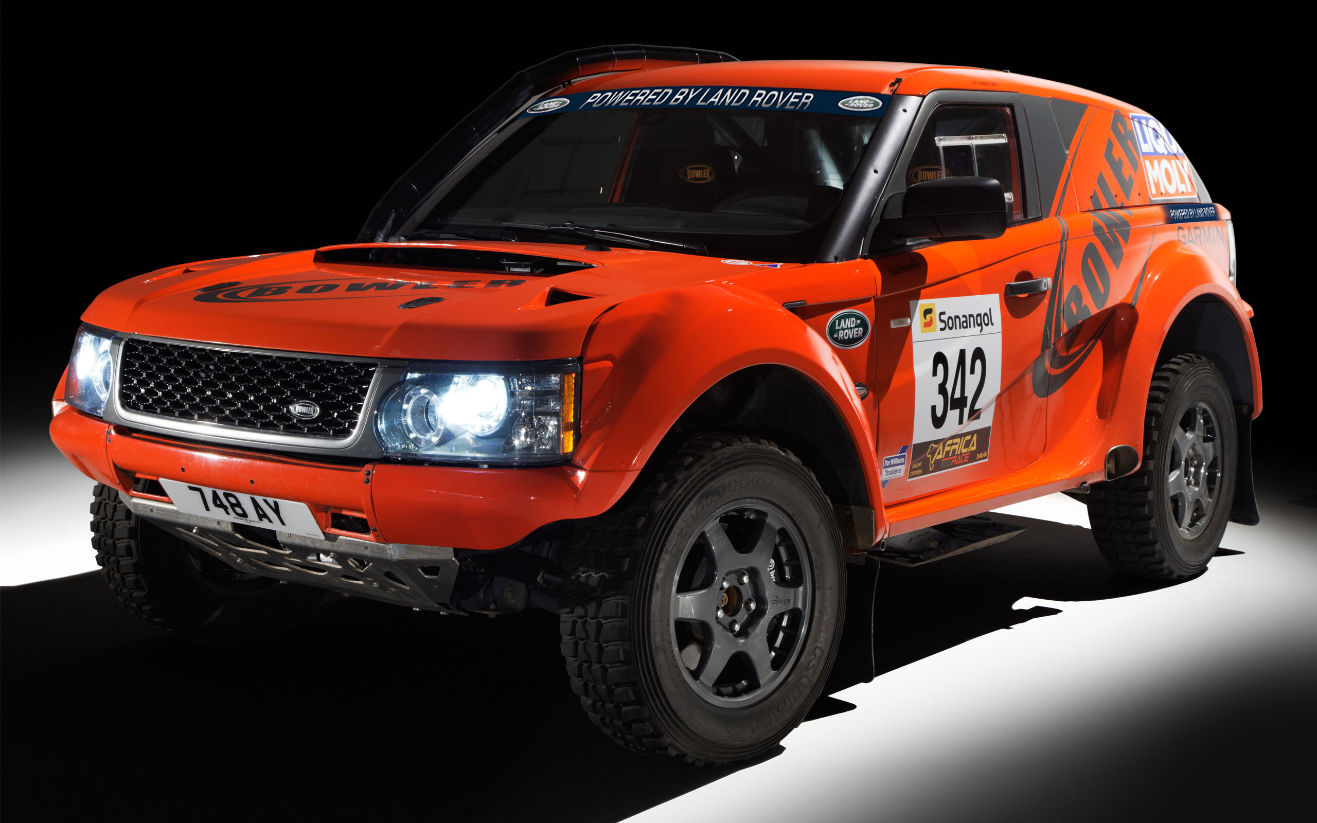 Land rover bowler