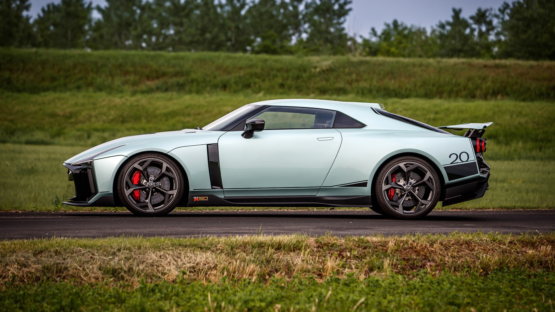 Nissan gt r 50