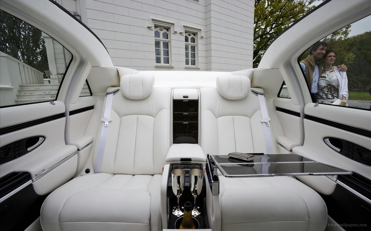 2009 Maybach Landaulet Interior