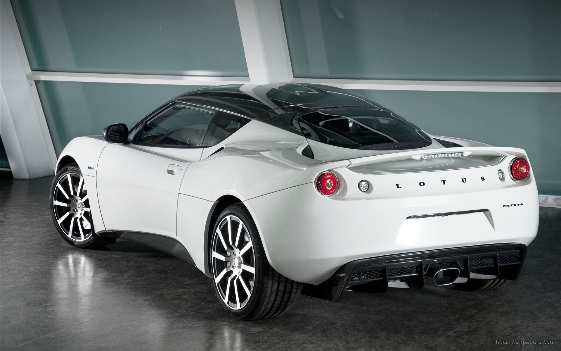 2010 otus Evora Carbon Concept 2