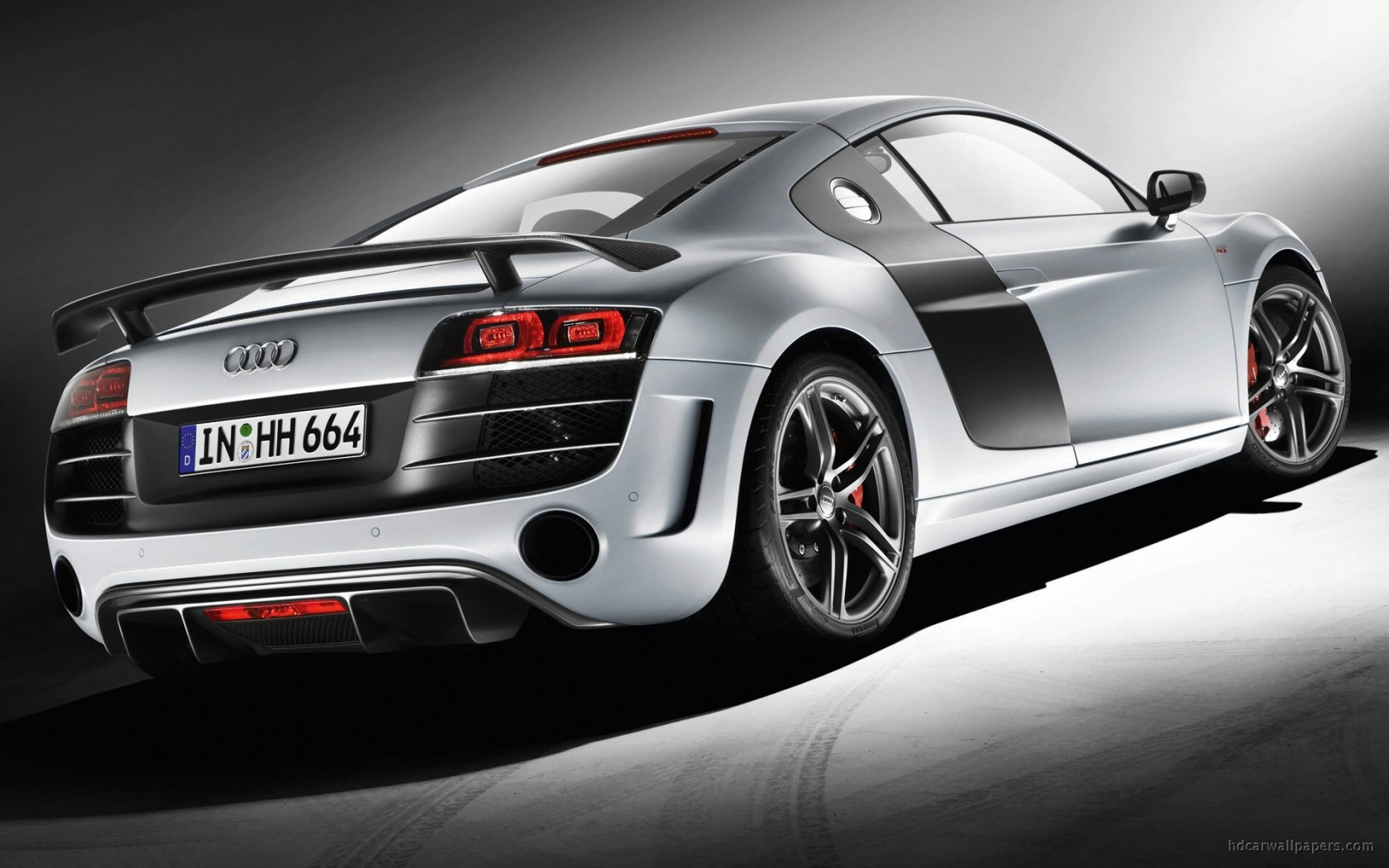 2011 Audi R8 GT 2