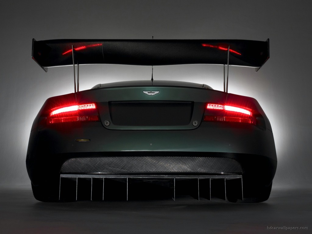 Aston Martin DBR9 2