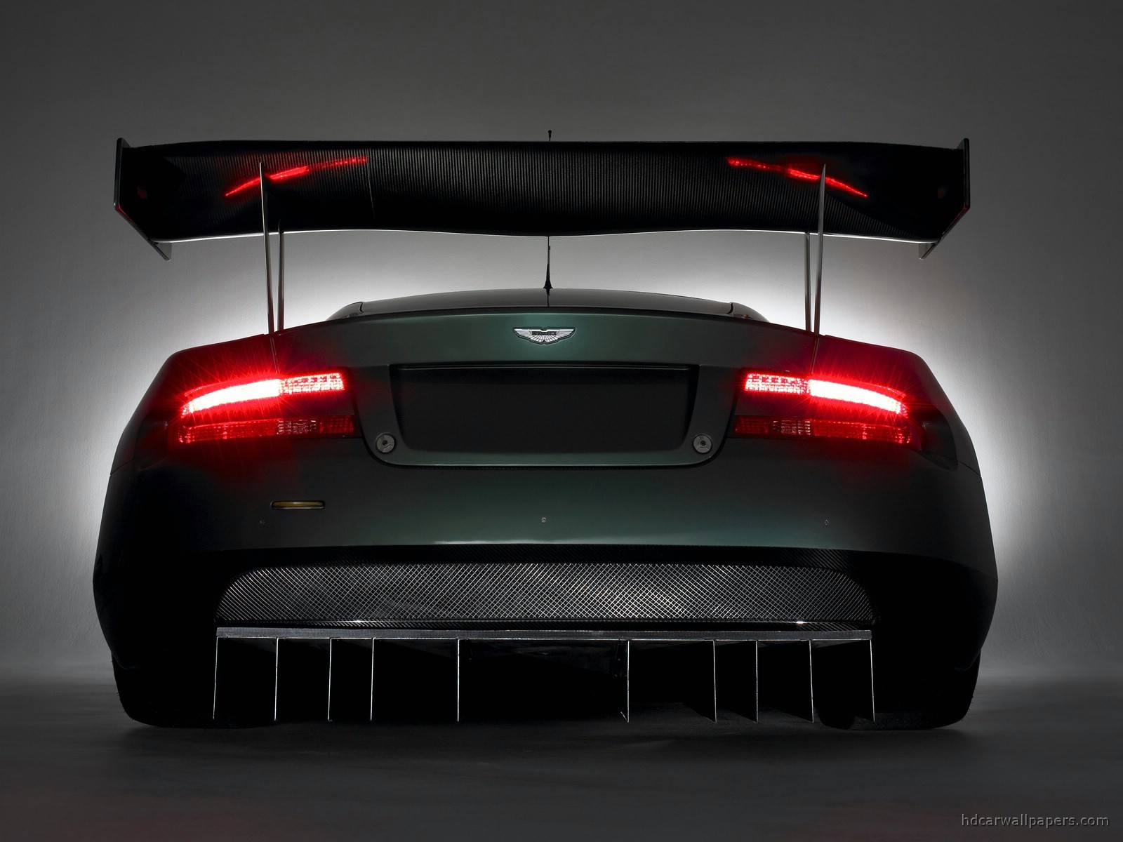 Aston Martin DBR9 2