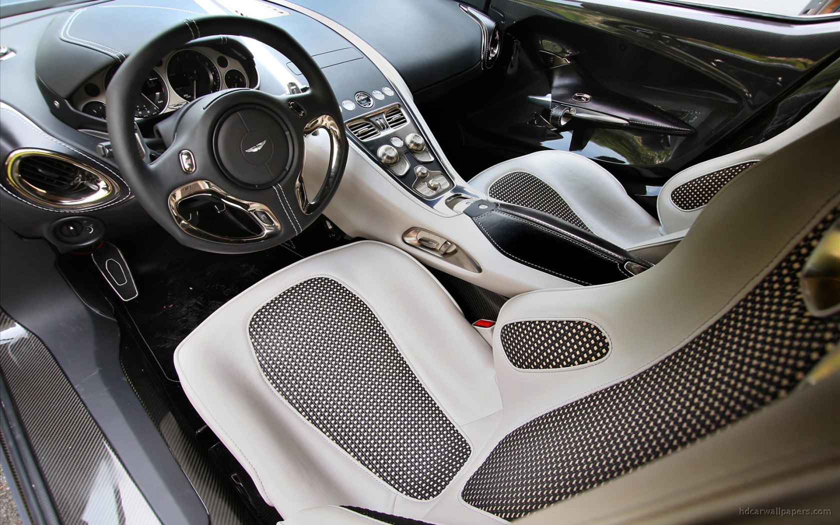 Aston Martin One 77 Interior