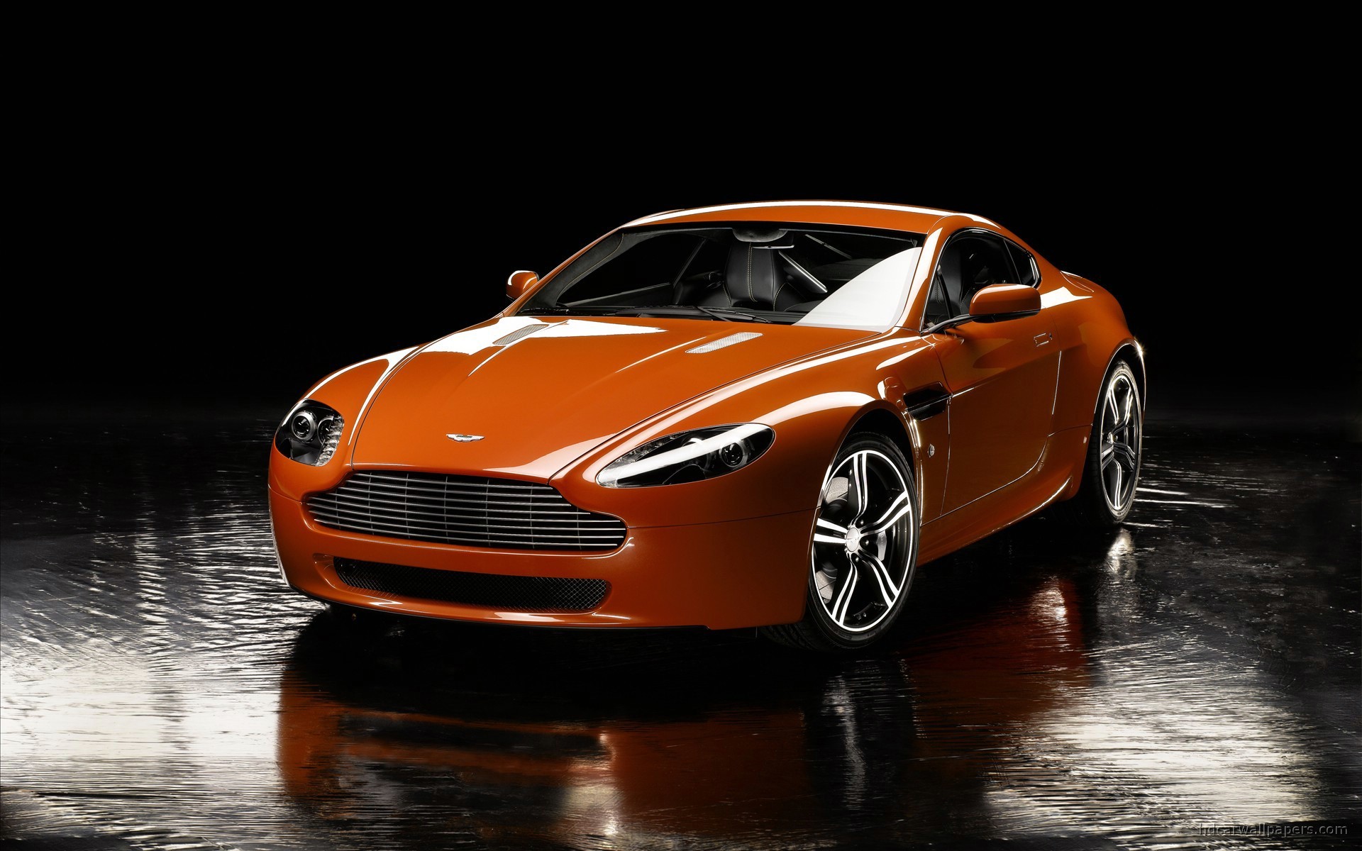 Aston Martin V8 Vantage N400