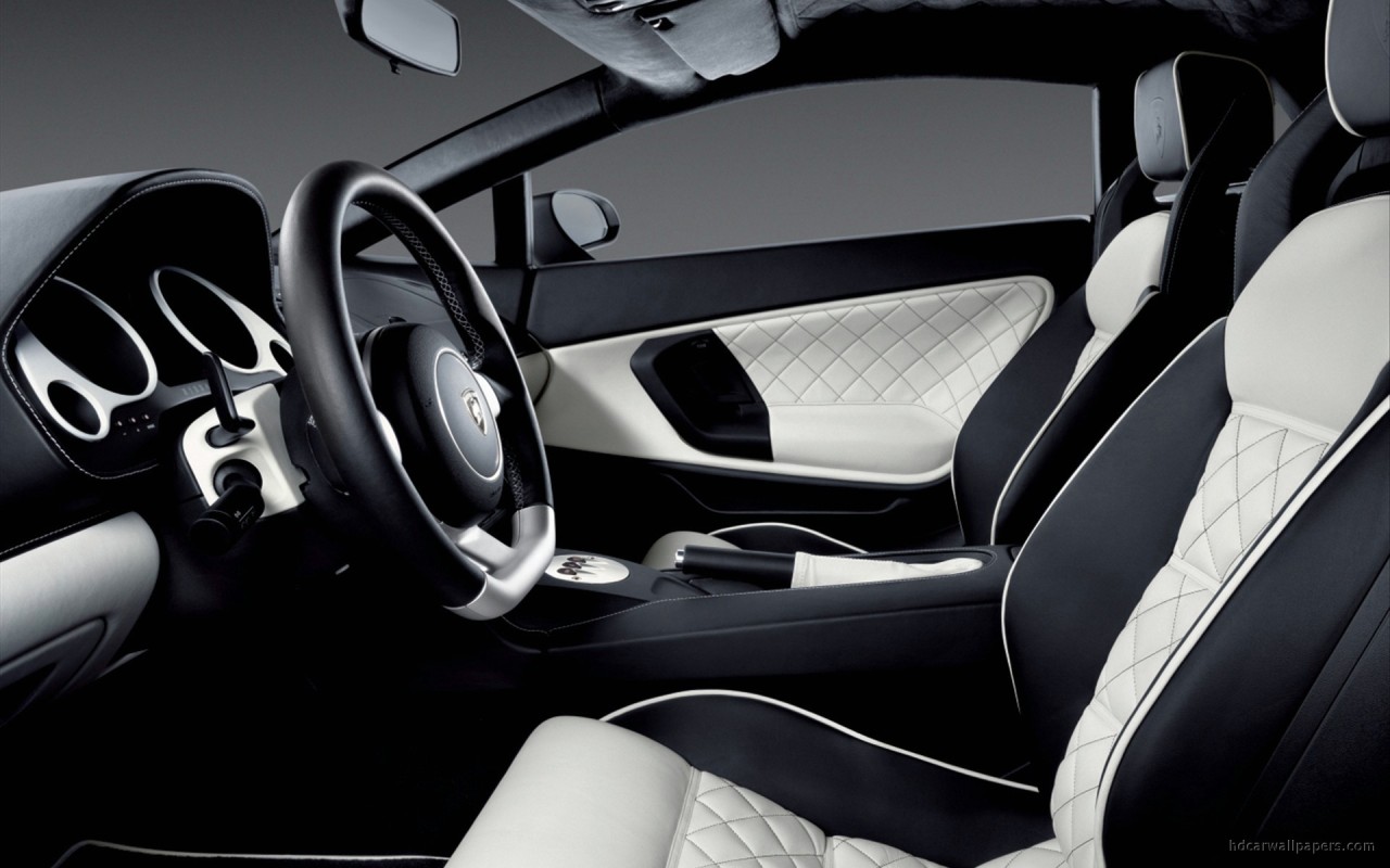 Lamborghini Gallardo Nera Interior