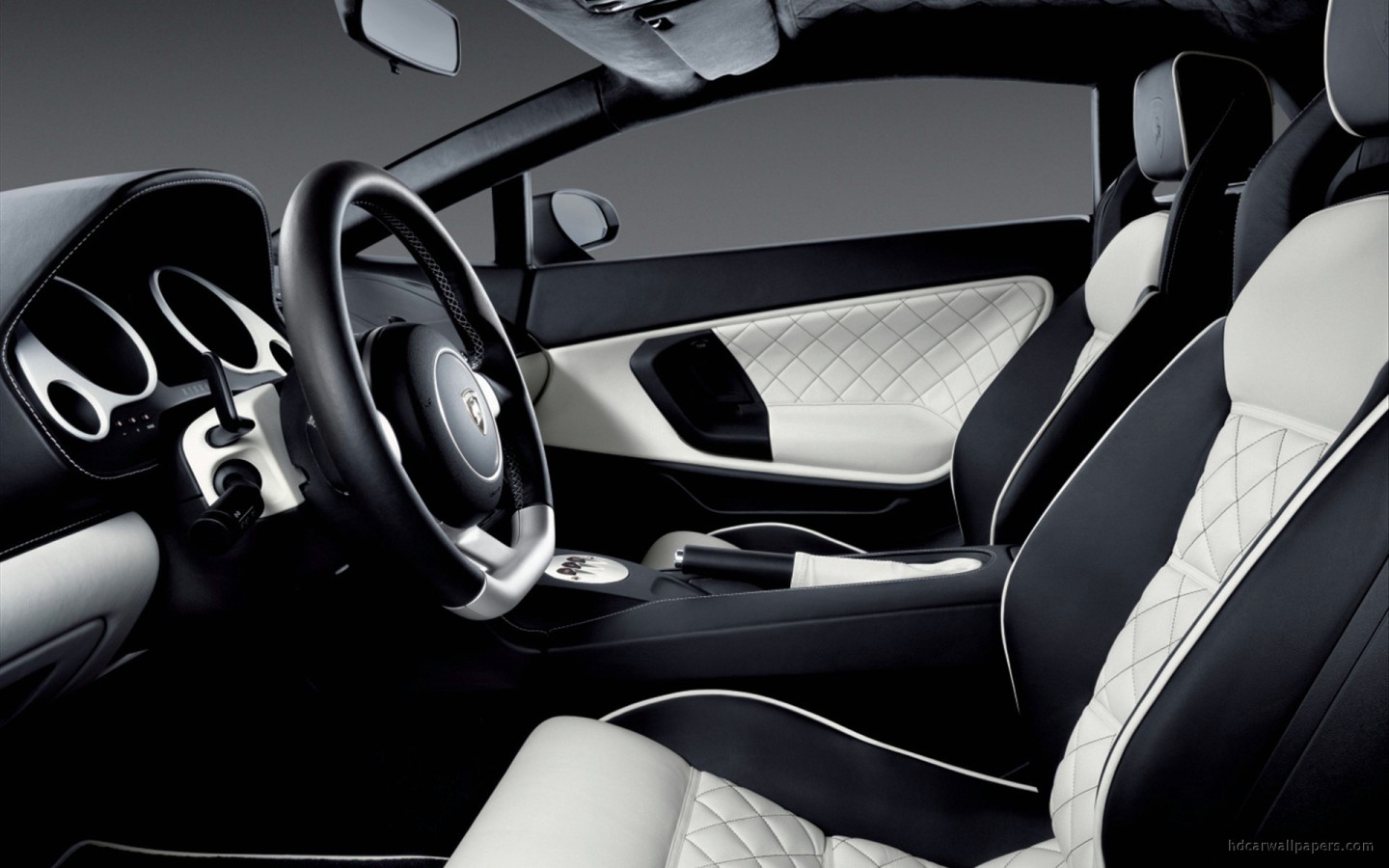 Lamborghini Gallardo Nera Interior
