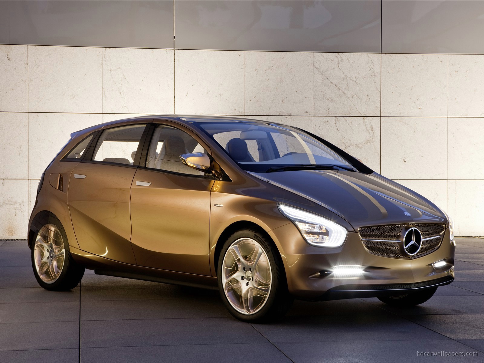 Mercedes Benz Blue ZERO E CELL PLUS