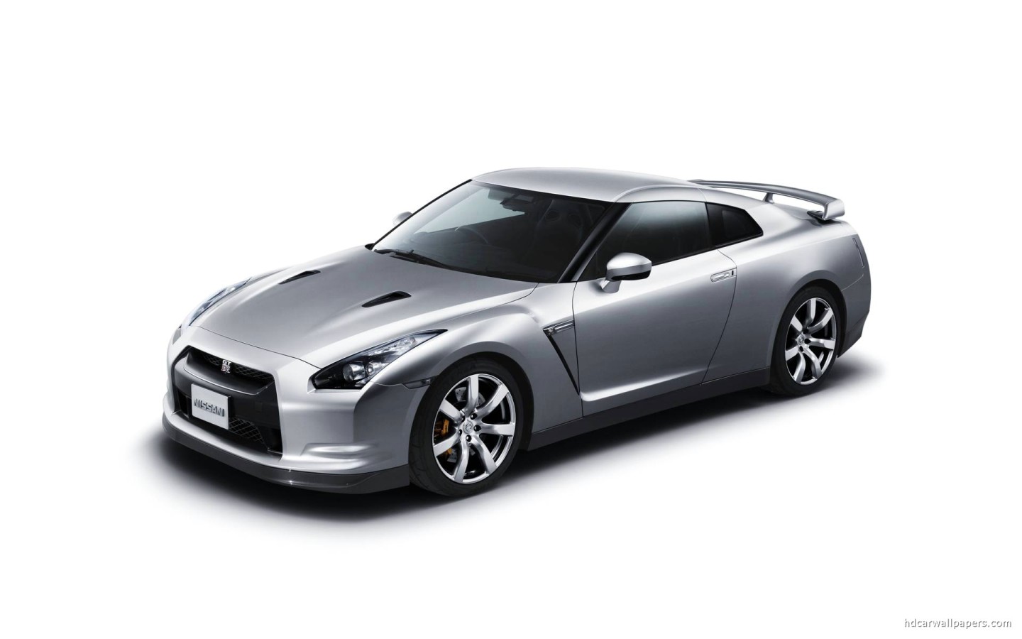 Nissan GT R 4