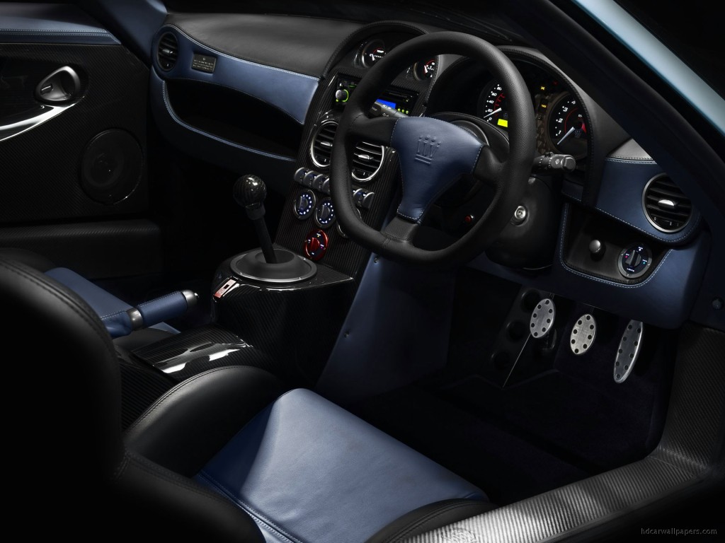 Noble M600 Interior