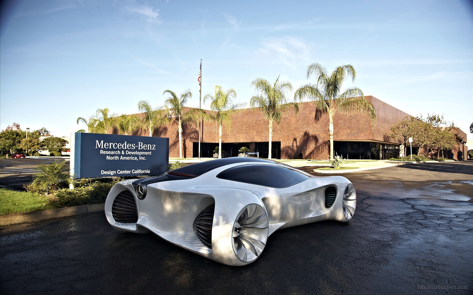 WallPapers 2010_mercedes_benz_biome_concept_2-wide