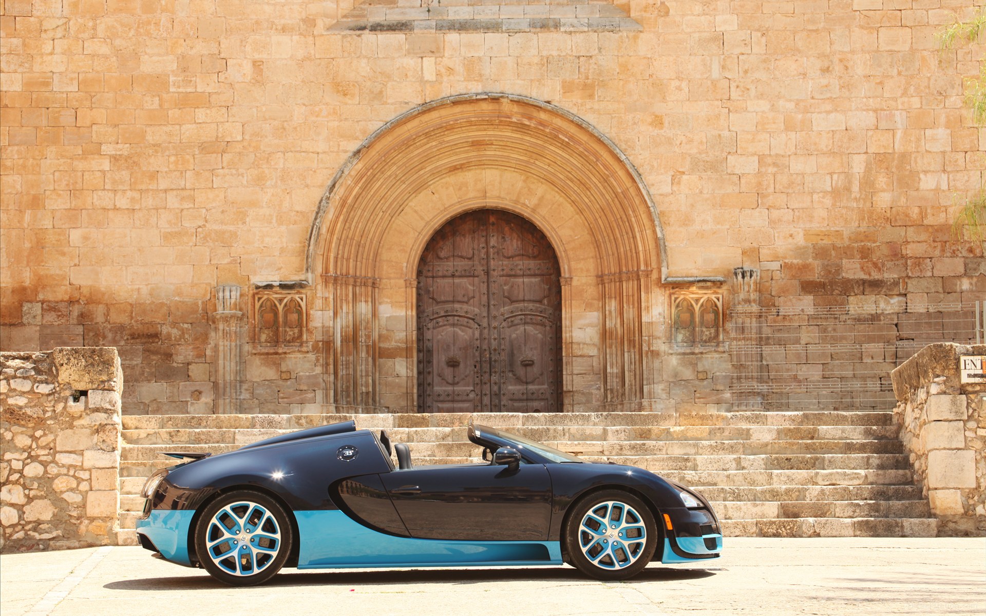 2013 Bugatti Veyron Grand Sport Vitesse 2 Wallpaper - HD Car Wallpapers  #2843