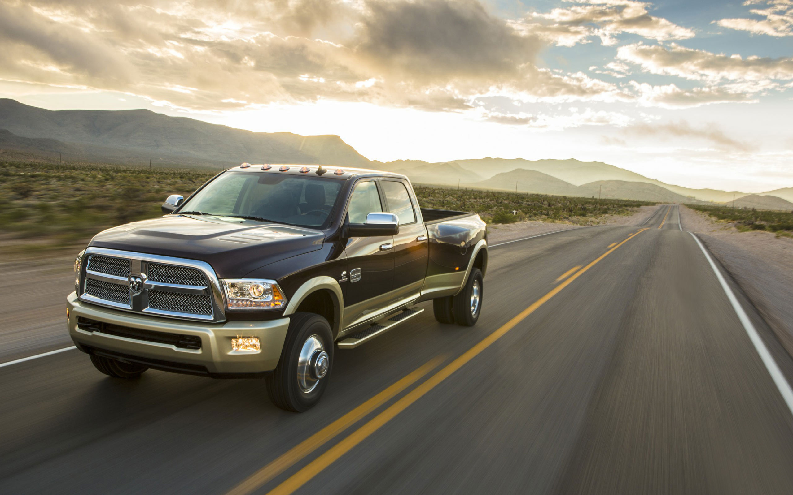 2013 Dodge Ram Heavy Duty Wallpaper Hd Car Wallpapers Id 3085