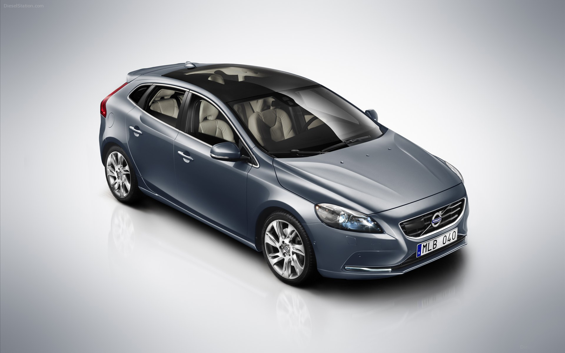 2013 Volvo V40 Wallpaper HD Car Wallpapers ID 2476