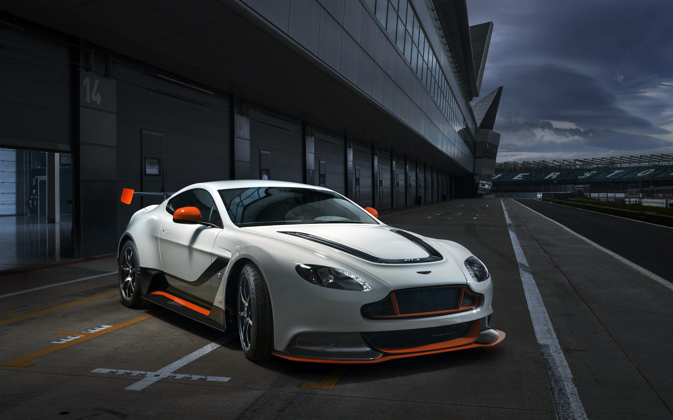 2015 Aston Martin Vantage Gt3 Special Edition 2 Wallpaper Hd Car