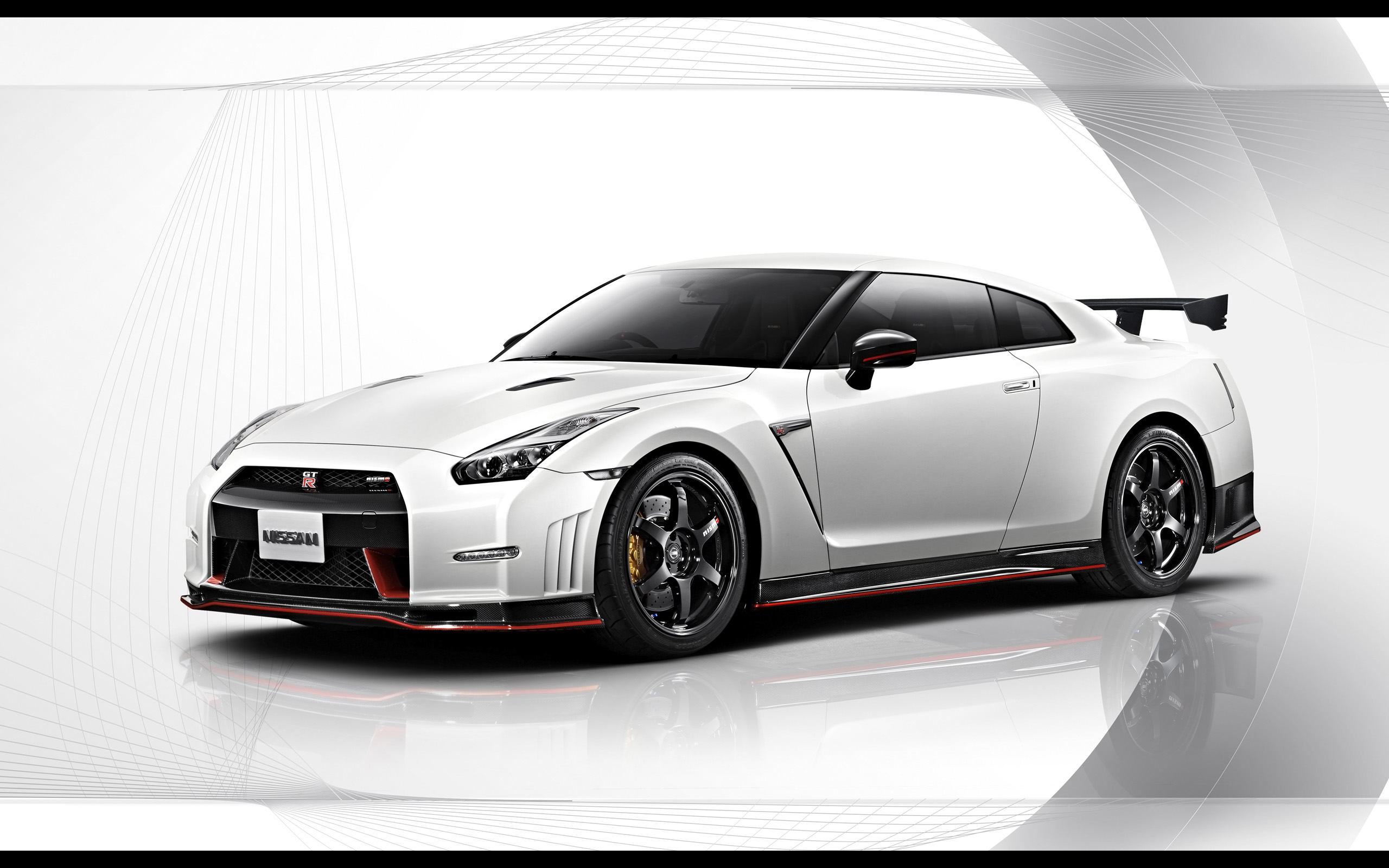 15 Nissan Gt R Nismo 2 Wallpaper Hd Car Wallpapers Id 3950