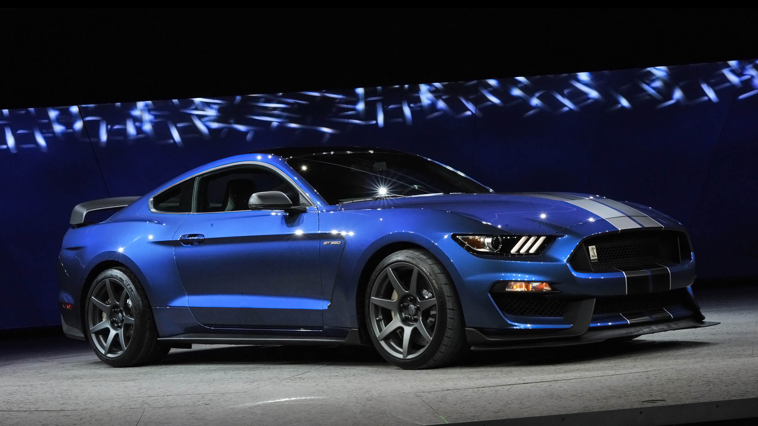 Ford mustang shelby gt350r #4