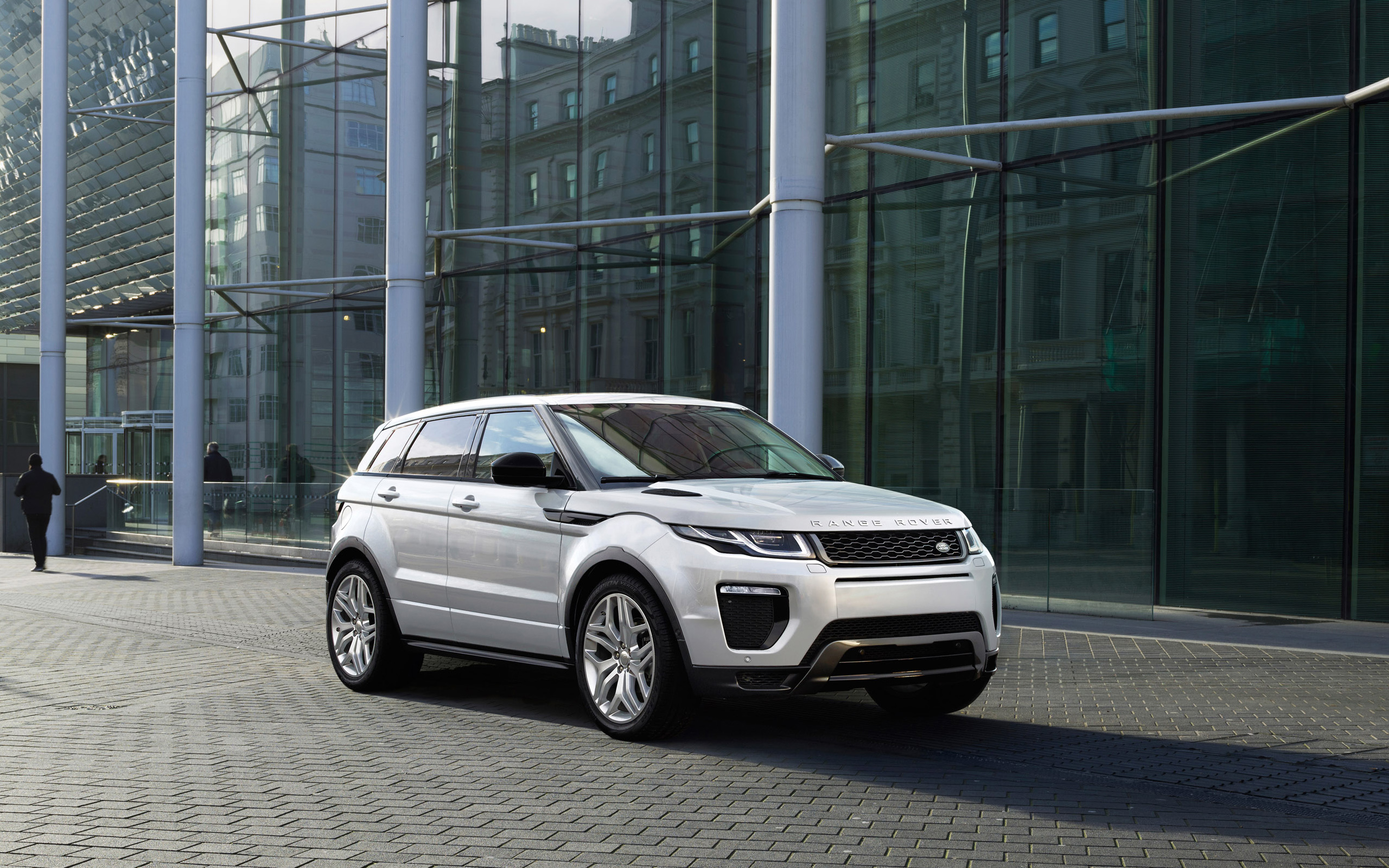 Land Rover New Range Rover Evoque