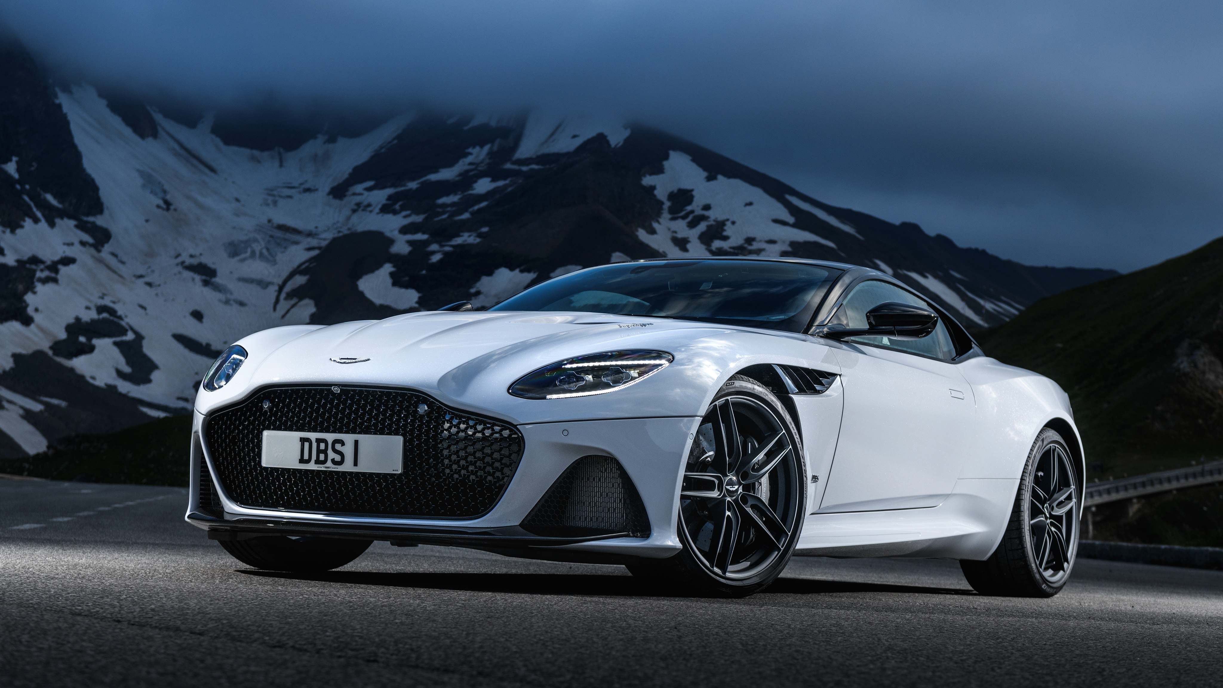 2018 Aston Martin DBS Superleggera 4K Wallpaper | HD Car Wallpapers