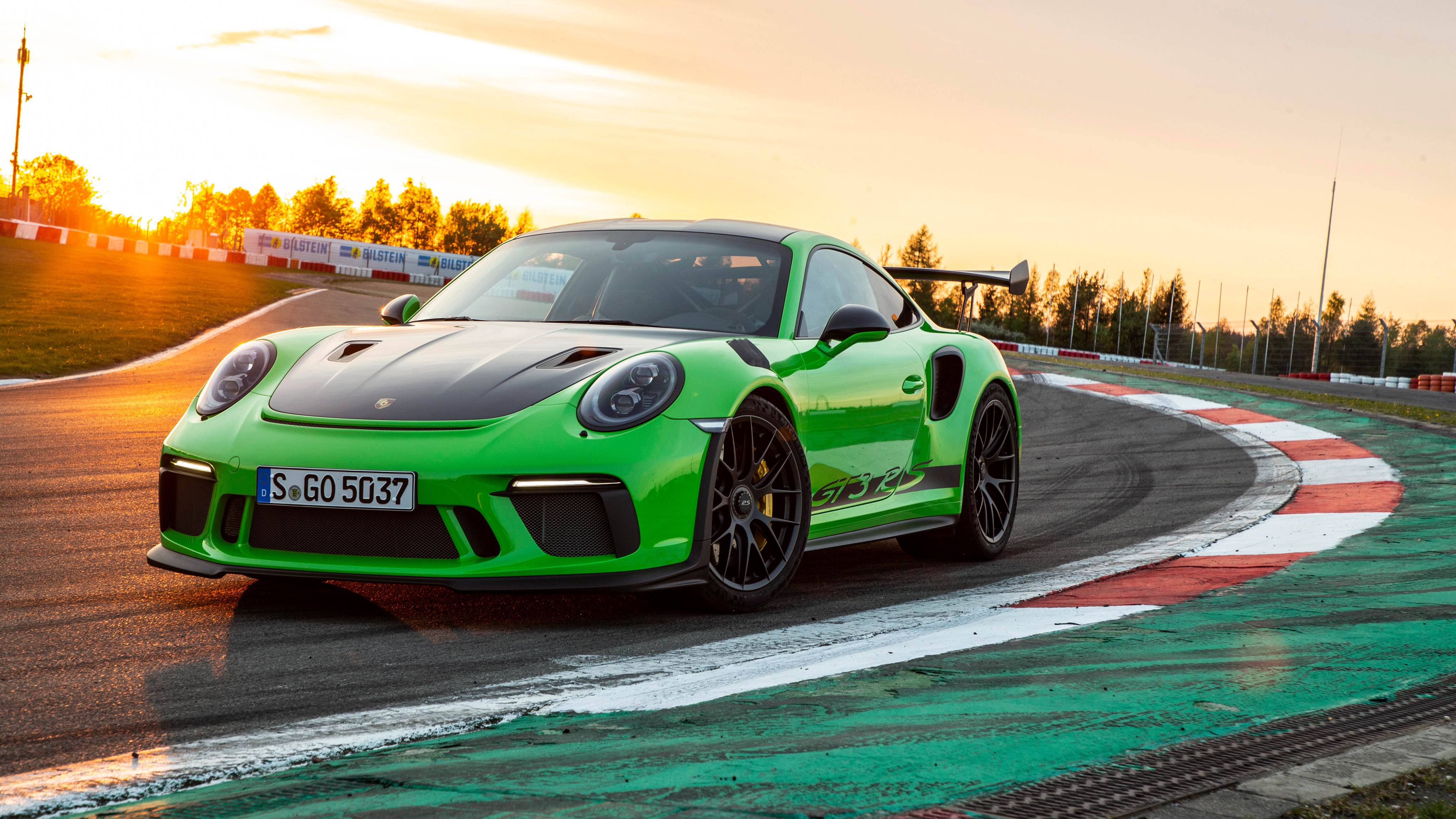 18 Porsche 911 Gt3 Rs Weissach Package 4k Wallpaper Hd Car Wallpapers Id