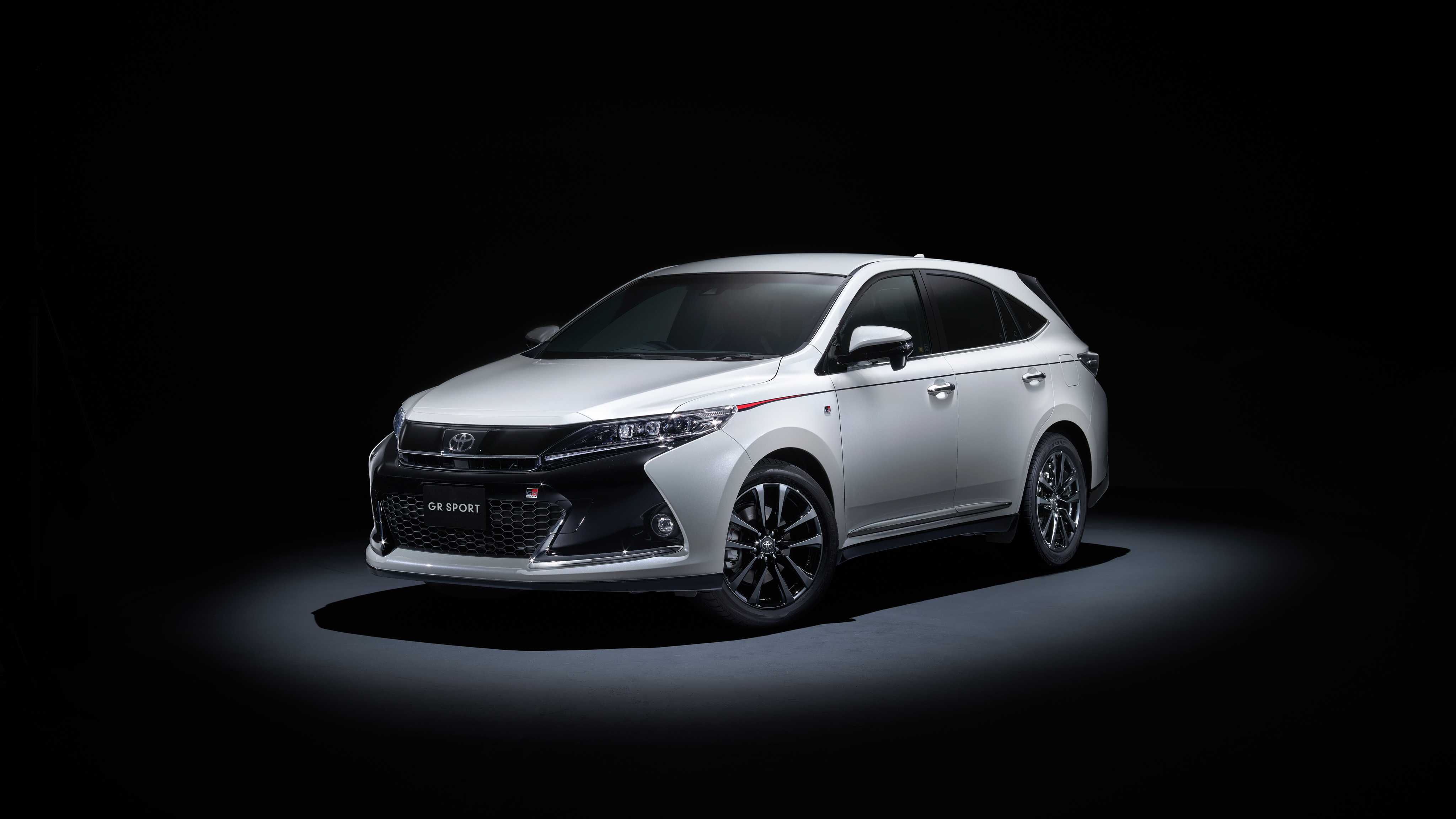 Aux toyota harrier