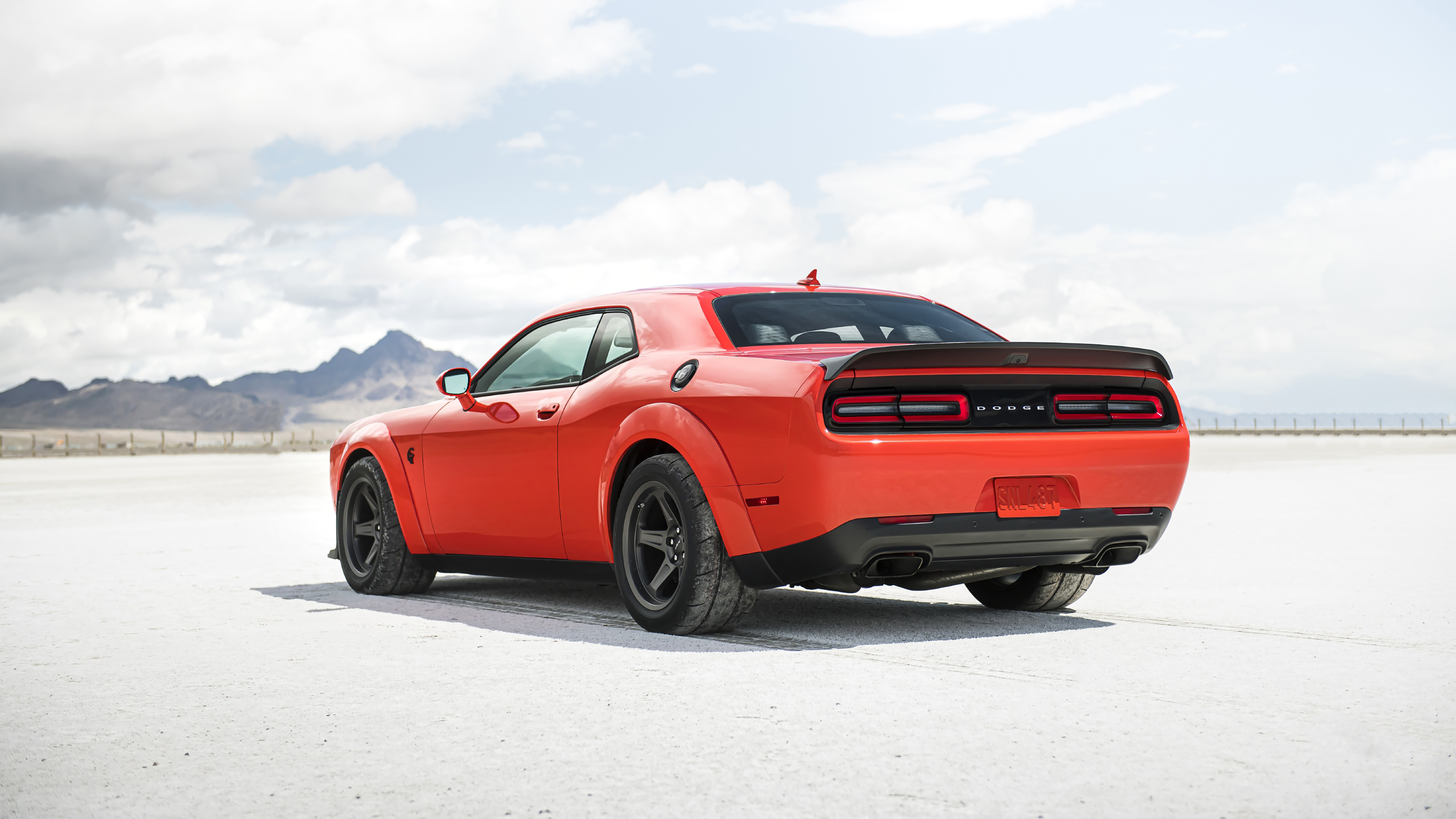 Новый челленджер. Dodge Challenger 2021. Dodge Challenger srt Hellcat 2021. Додж Челленджер 2022. Додж Челленджер 2021.