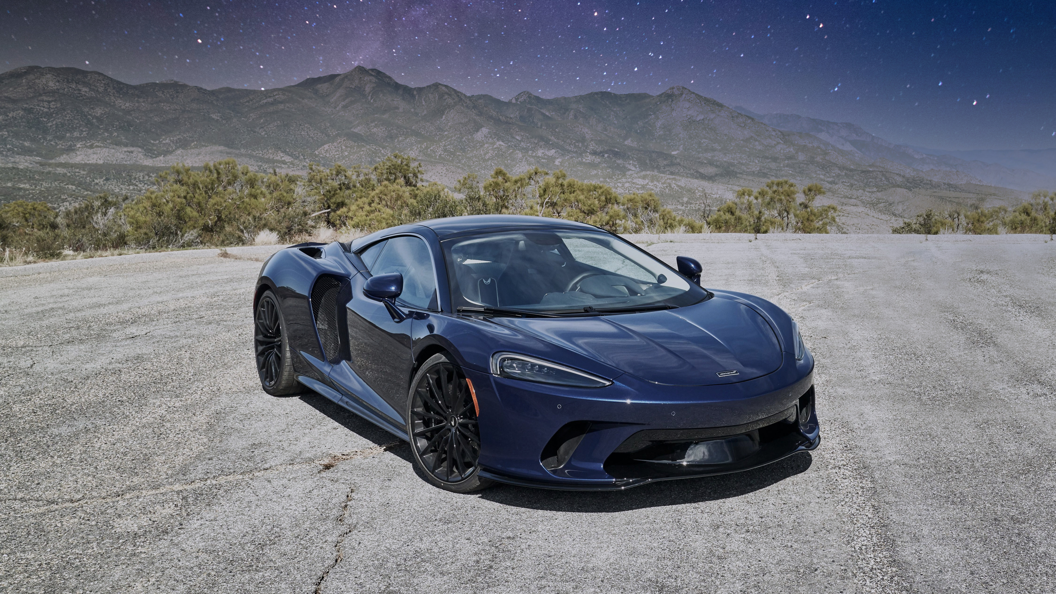 2020 McLaren GT