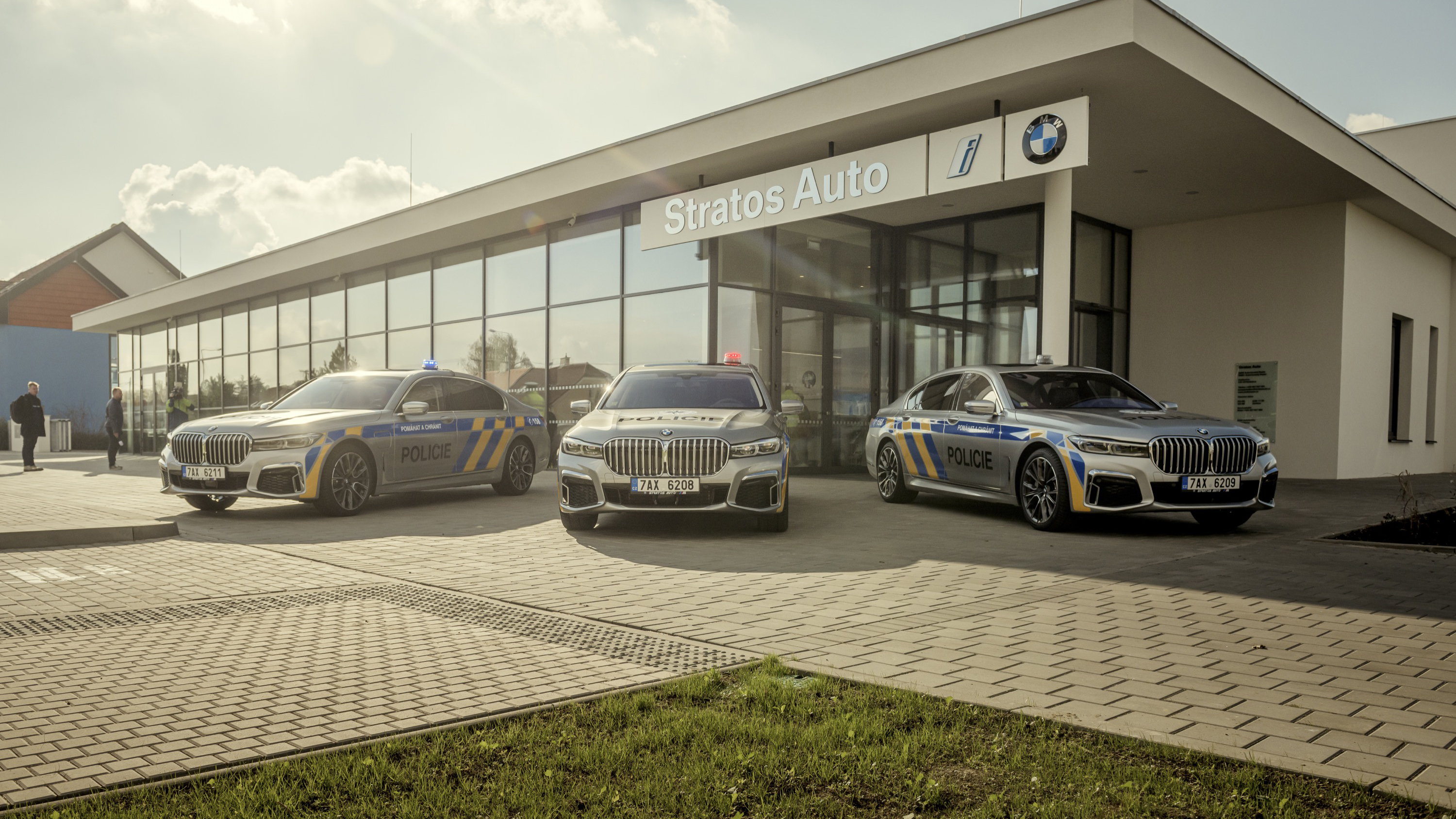BMW 745Le xDrive M Sport Policie 2019 2 Wallpaper | HD Car Wallpapers