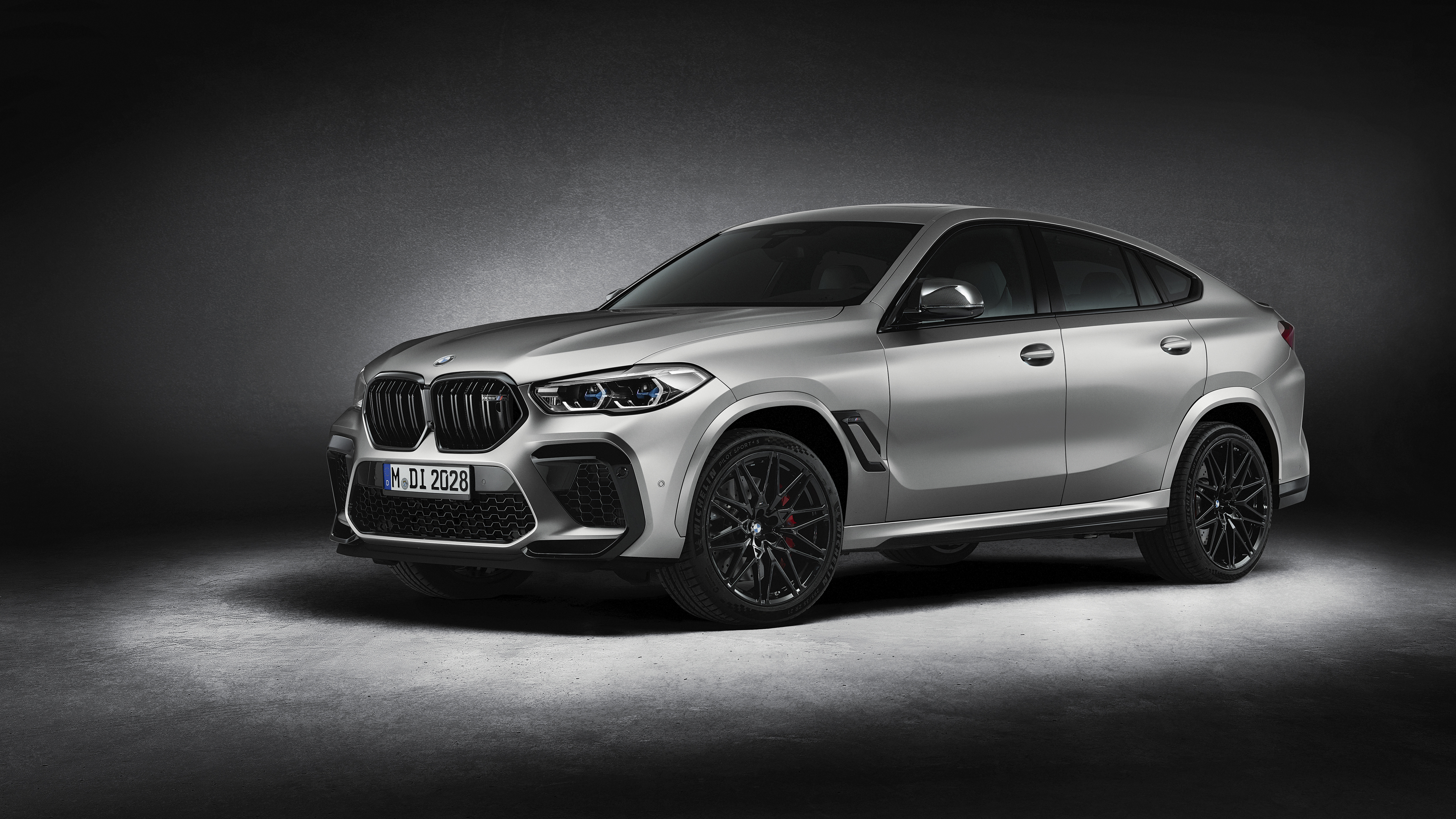 Модели x6. BMW x6 m 2021. БМВ x6m 2021. BMW x6 2021. БМВ х6 новый.