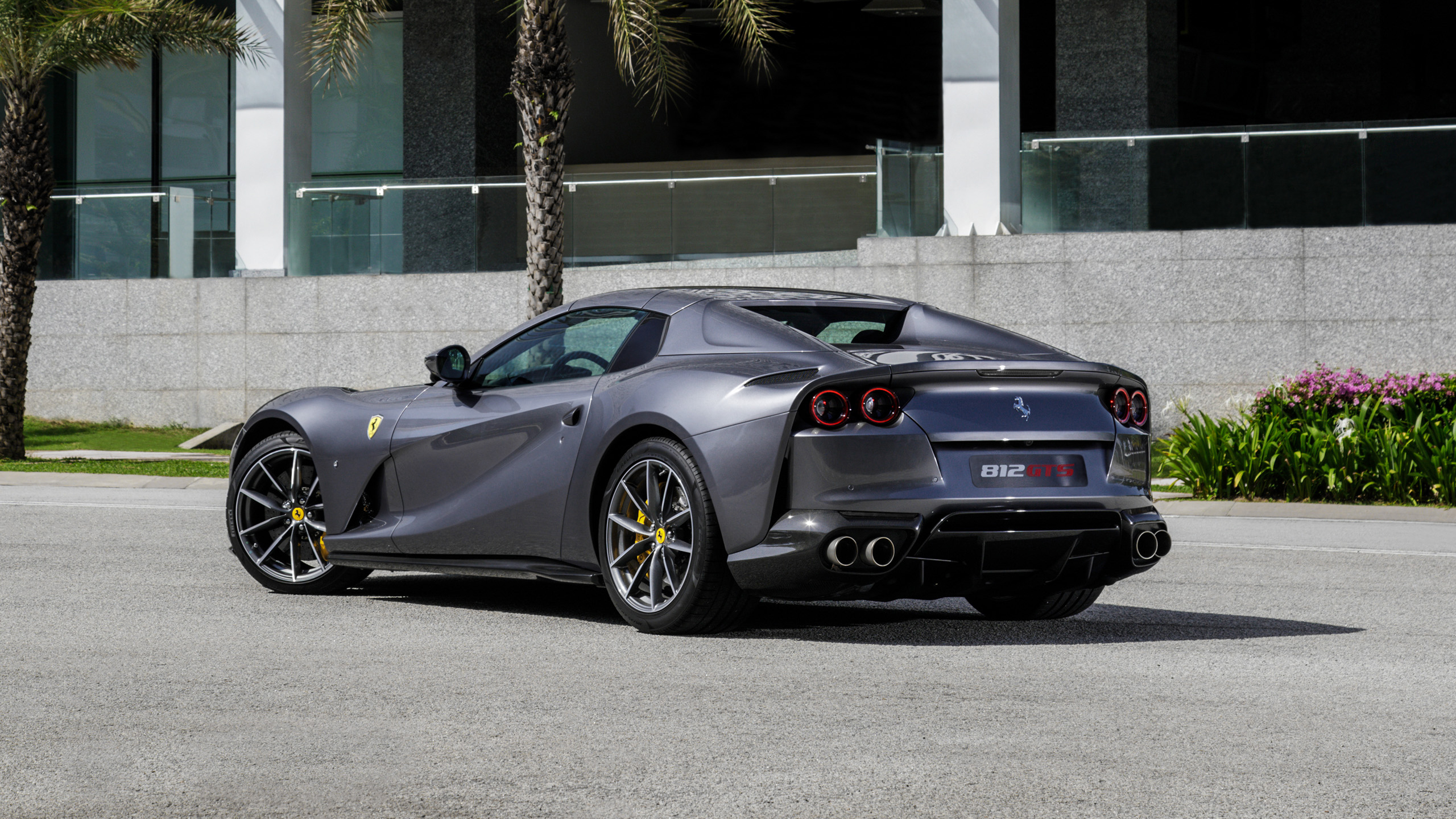 2020 Ferrari 812 GTS