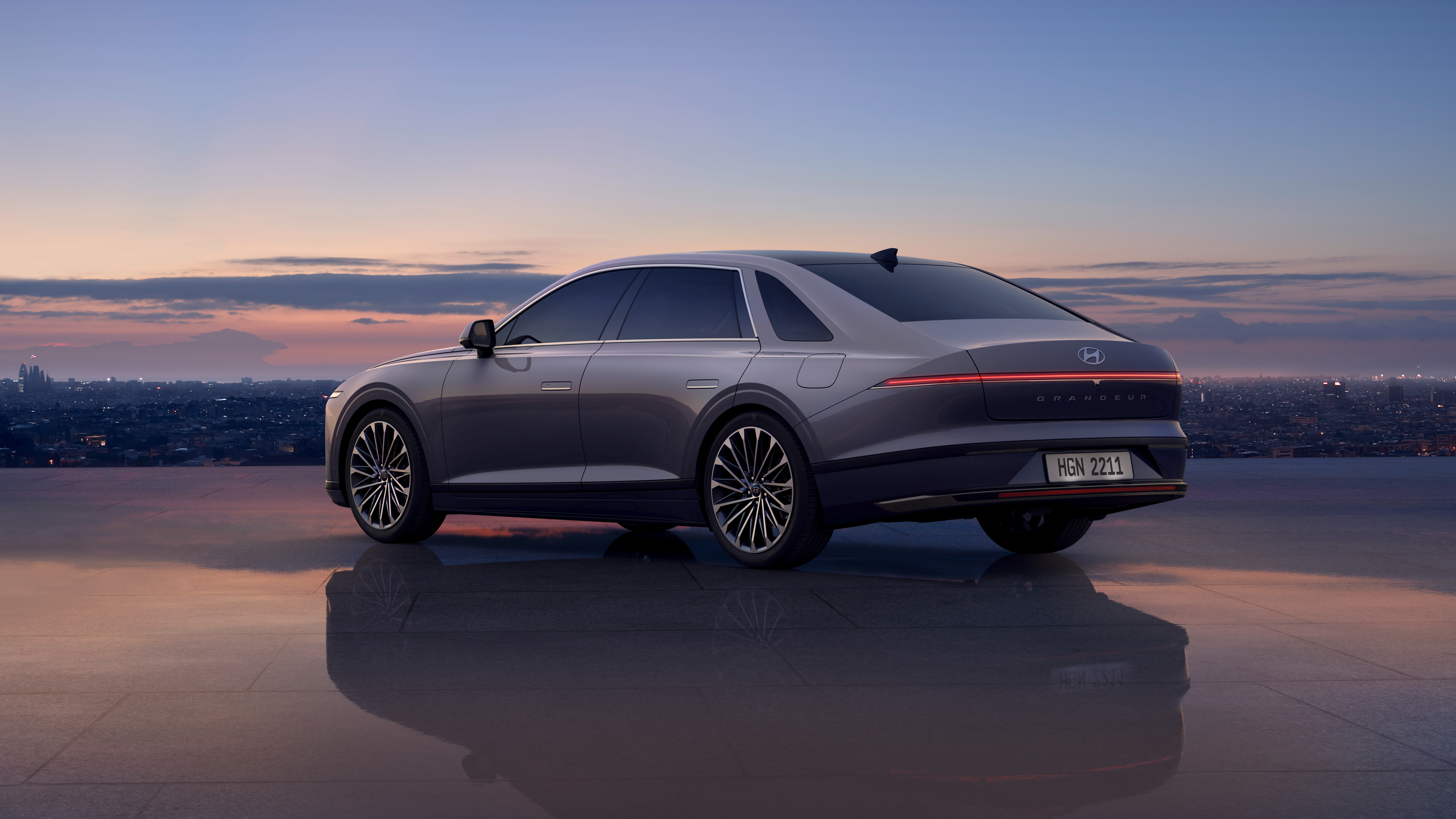 Новый хендай 2023. Hyundai Grandeur 2023. Hyundai Grandeur 2022. Хендай Грандер 2022. Новый Hyundai Grandeur 2023.