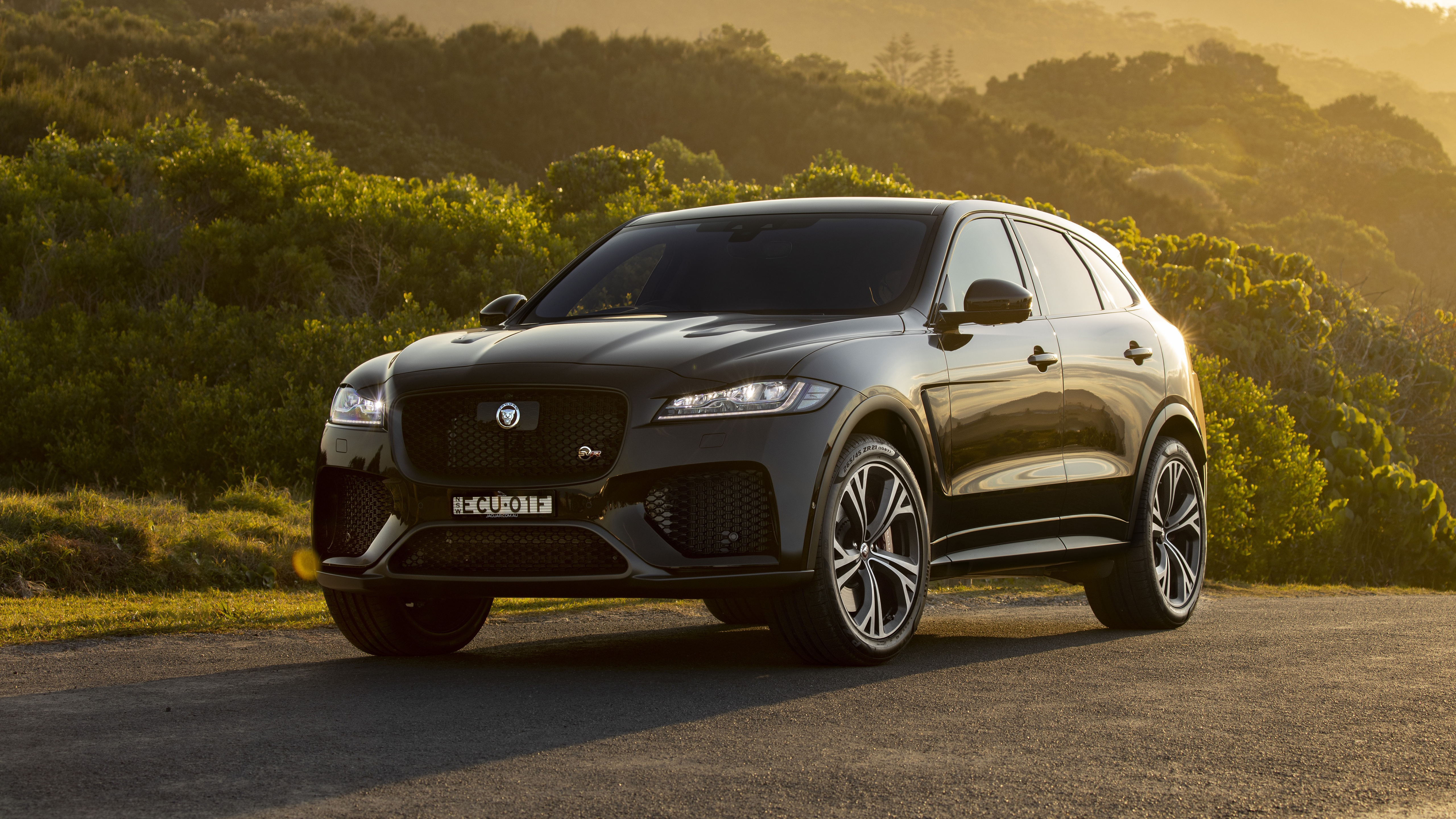 2019 Jaguar F Pace SVR