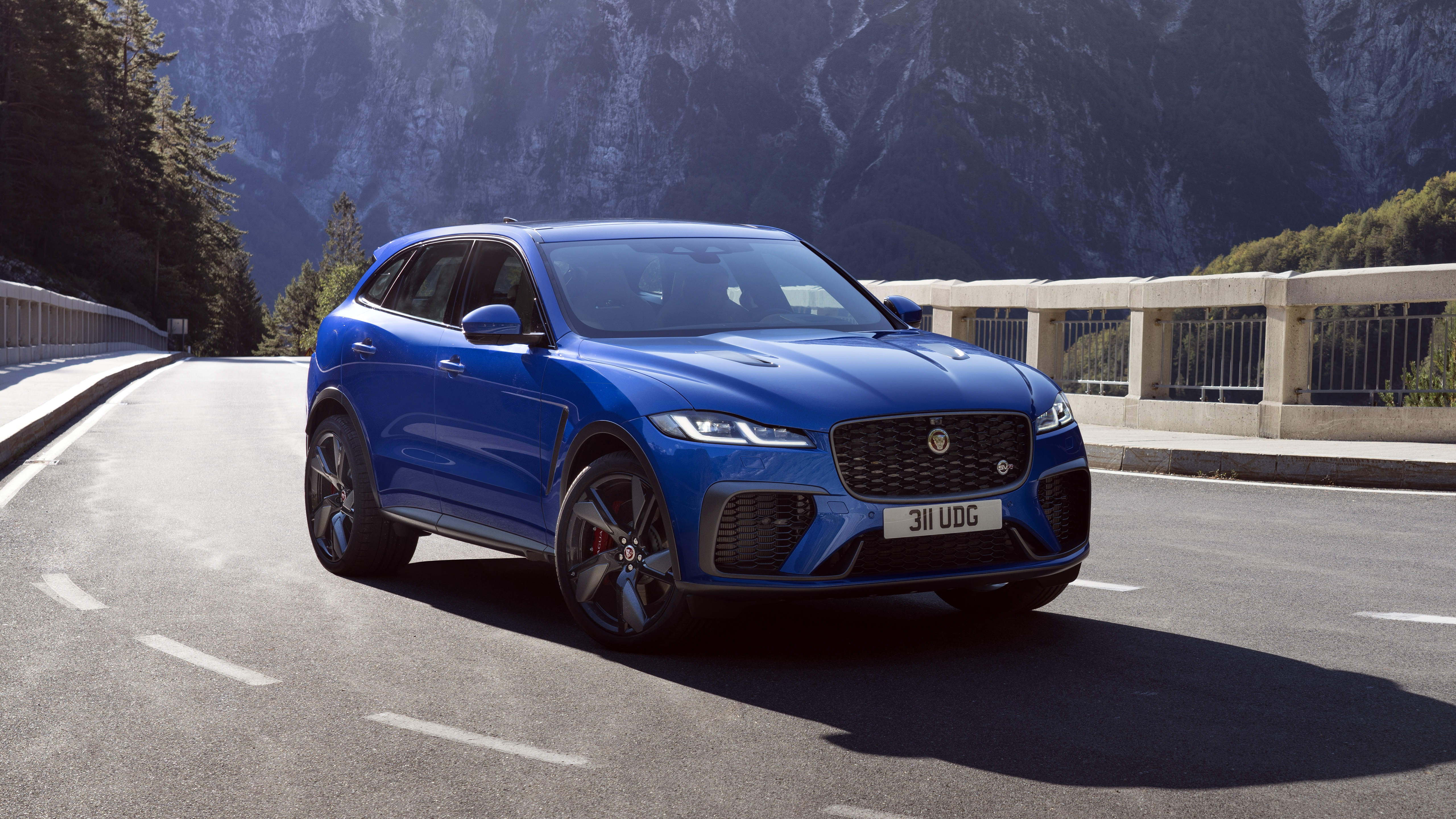 2021 Jaguar F Pace SVR