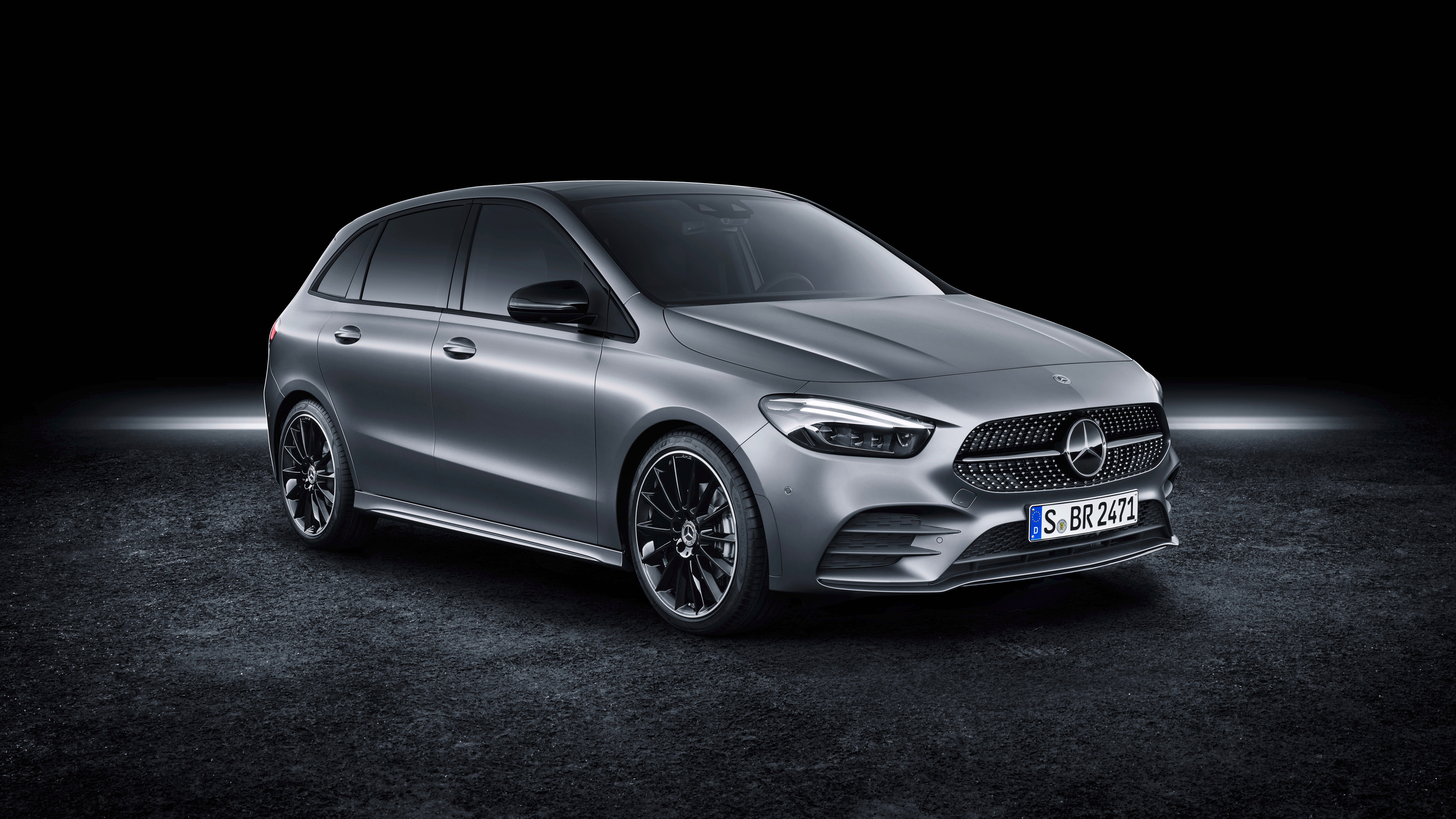 Mercedes-Benz B-Klasse AMG Line 2019 4K Wallpaper - HD Car