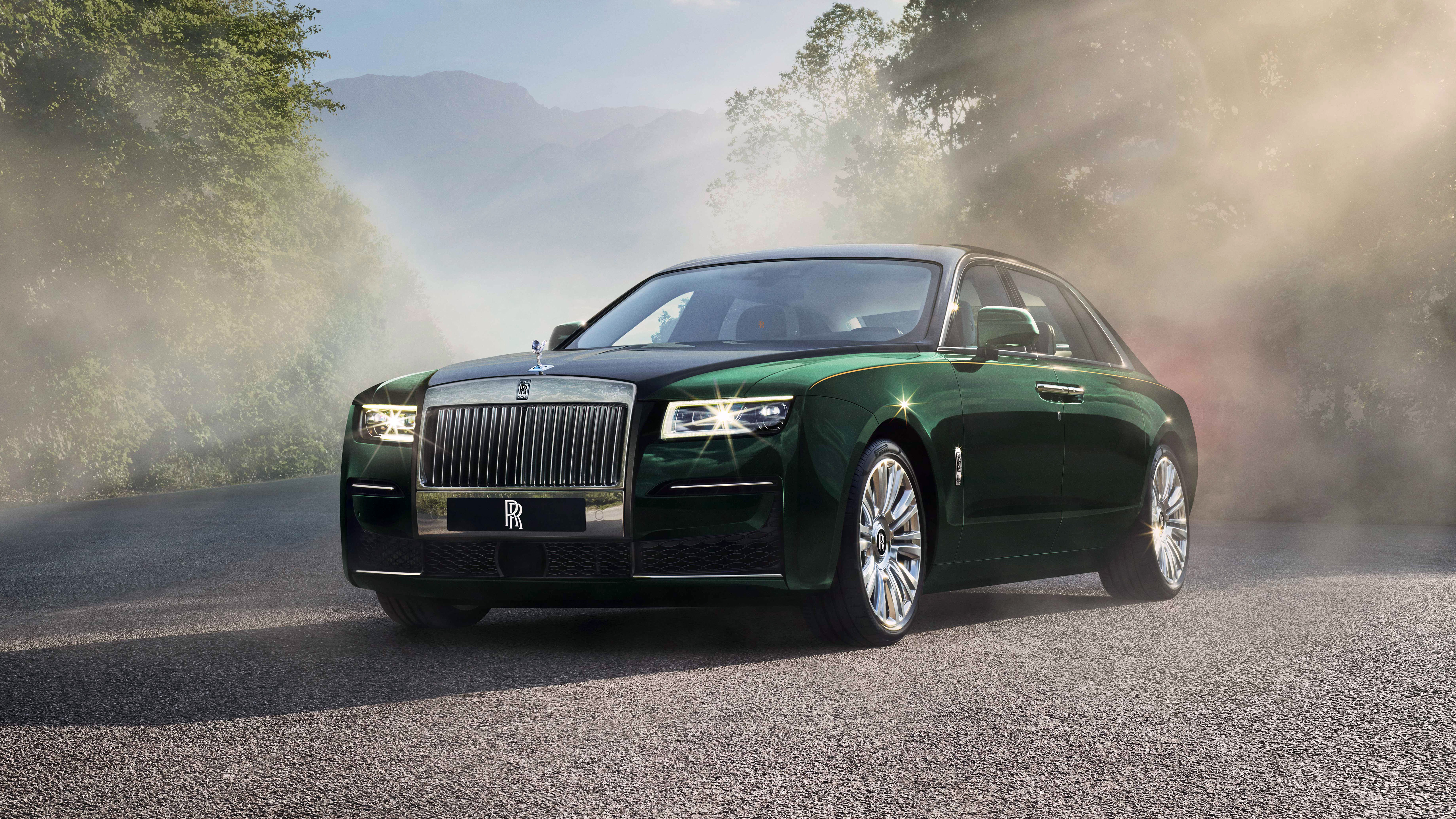 Новый rolls royce. Rolls Royce Ghost 2021. Rolls Royce Ghost 2022. Rolls Royce Ghost 2020. Роллс Ройс Ghost 2022.